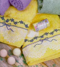 Butterflies & Daisies Towels